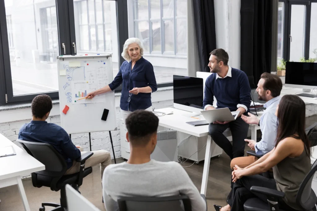 Equiparação salarial: o que é, requisitos  e como provar?